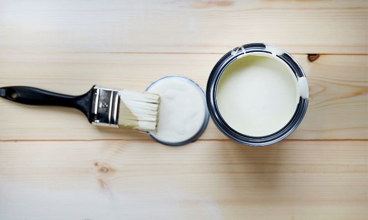 Opslag van verf en autolak