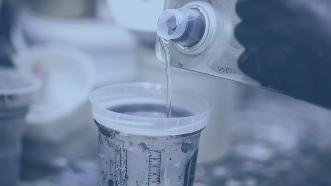 Hoe autolak te verdunnen